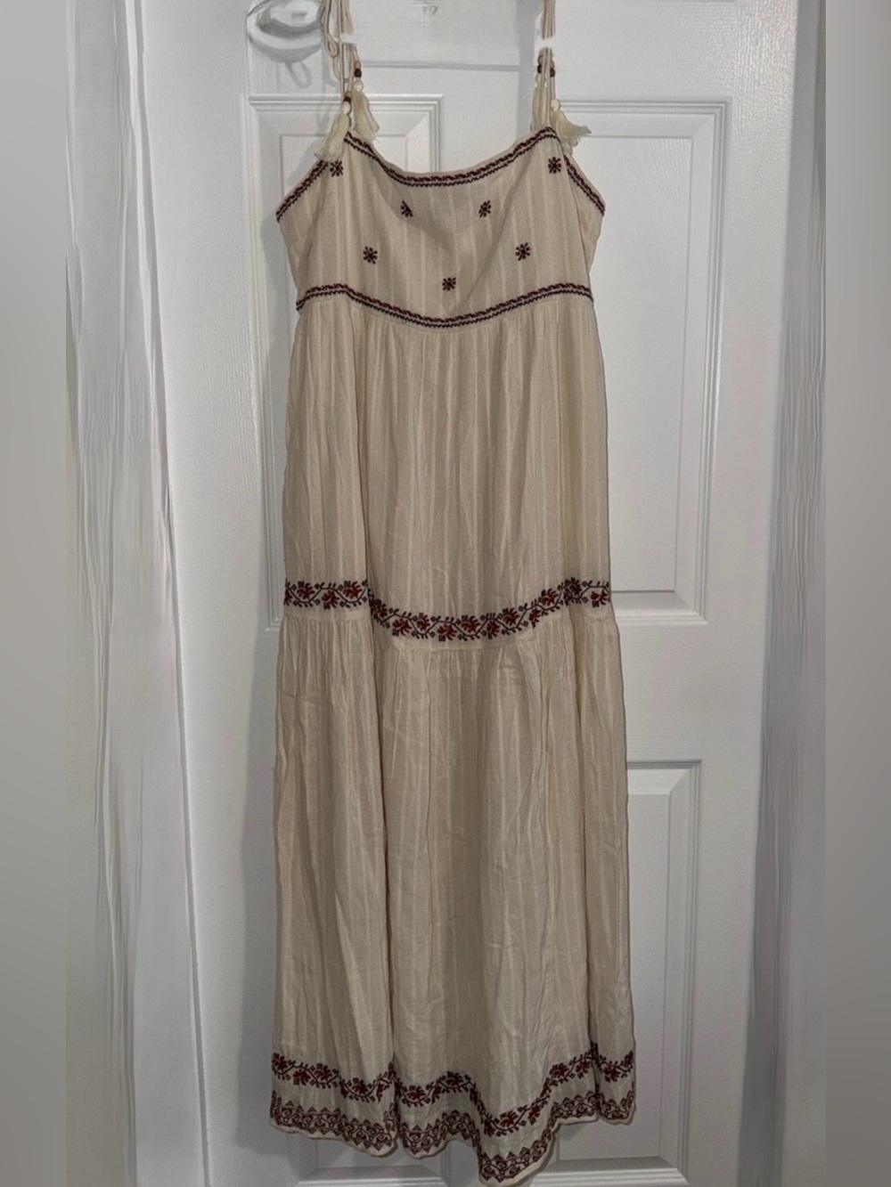 American Eagle Boho Sleeveless Maxi Dress with Embroidery Size Large - Picture 4 of 10